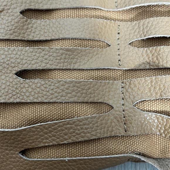 ROMYGOLD Leather clutch signature ROMYGOLD “slash" leather clutch tan color - Picture 14 of 14